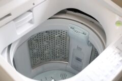 洗濯機の底から水漏れ原因と対策！今すぐ確認すべきポイント